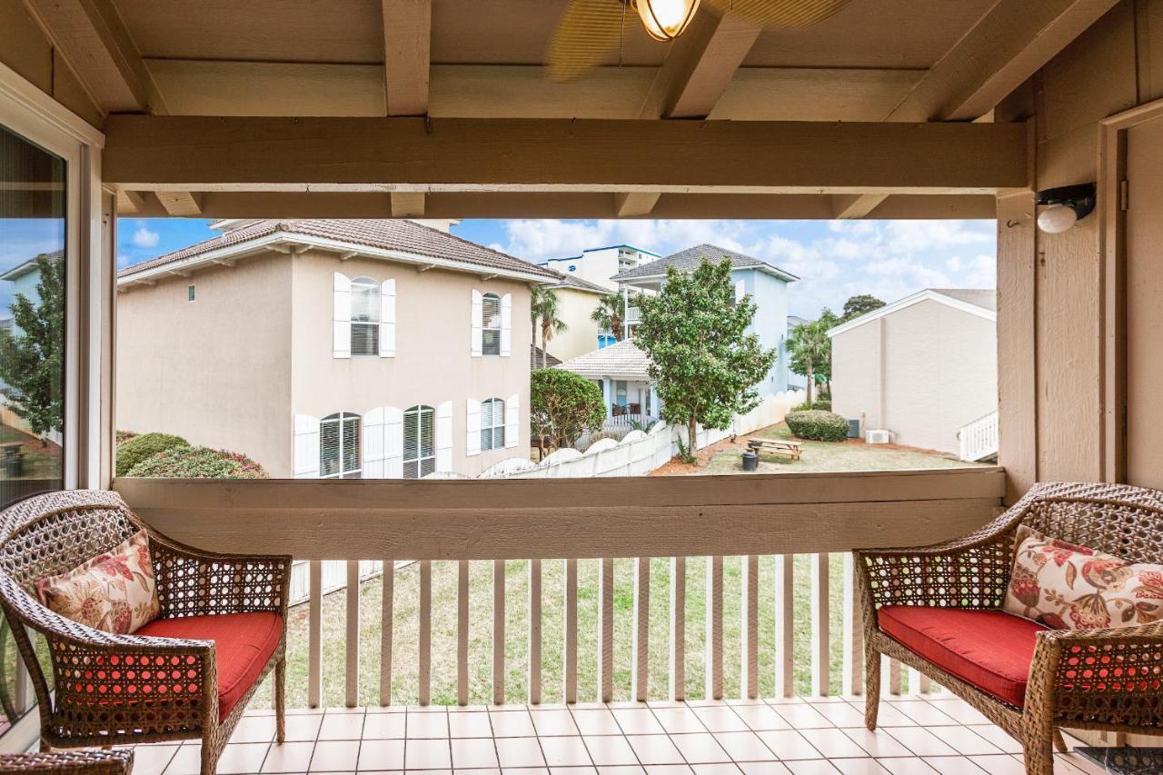Newly Remodeled Condo With Pool - Steps To Beach! Condo Destin Exterior photo